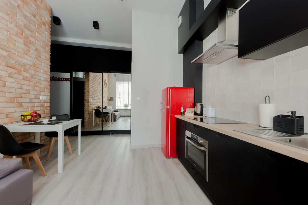 4 Eco Apart Chateau Jagiellonska 22 Warszawa Old Town Exterior foto